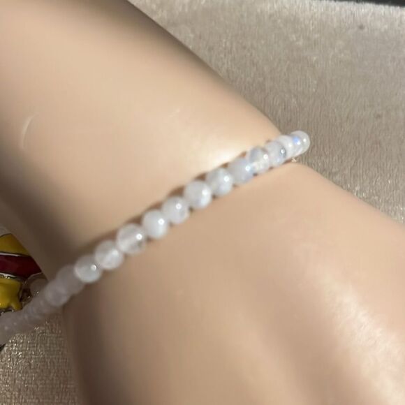 Disneys Winnie the Pooh moonstone beaded bracelet with stainless steel clasp. - Picture 7 of 8